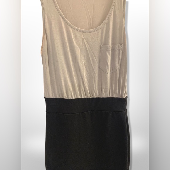 FOREVER 21 β’ Boss Babe Dress - Picture 3 of 8